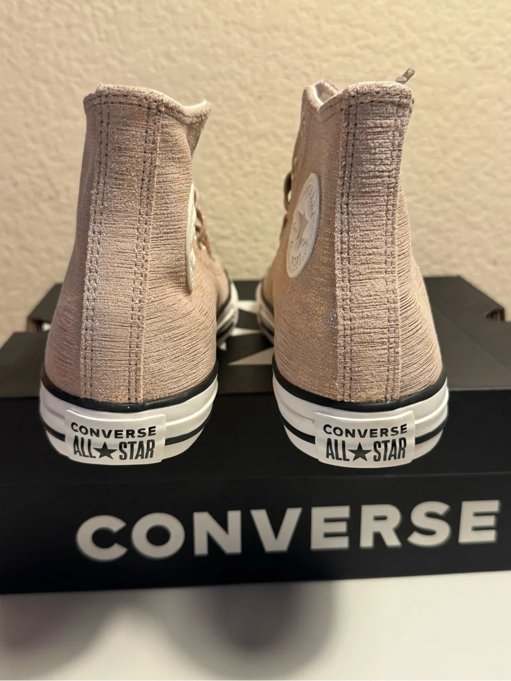 Converse Chuck Taylor All Star High Top Rose Gold Metallic Junior 3 662800C NIB